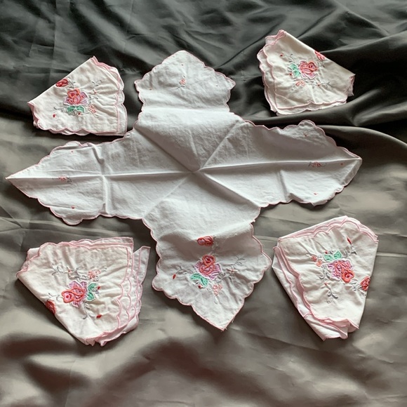 Vintage embroidered napkins versatile and unique - Picture 10 of 13